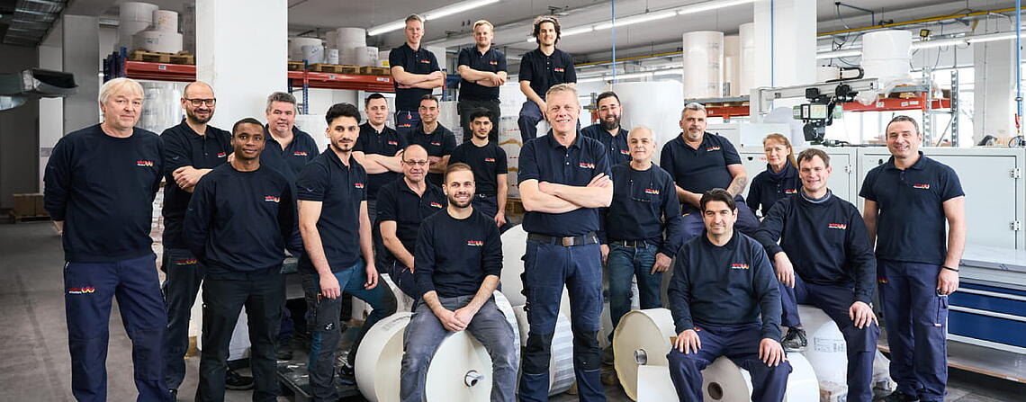 Wilkri Team in Produktionshalle